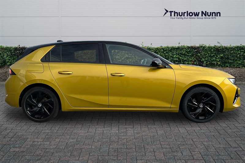 Used Vauxhall Astra 2023 for sale - 76954596: Photo 2