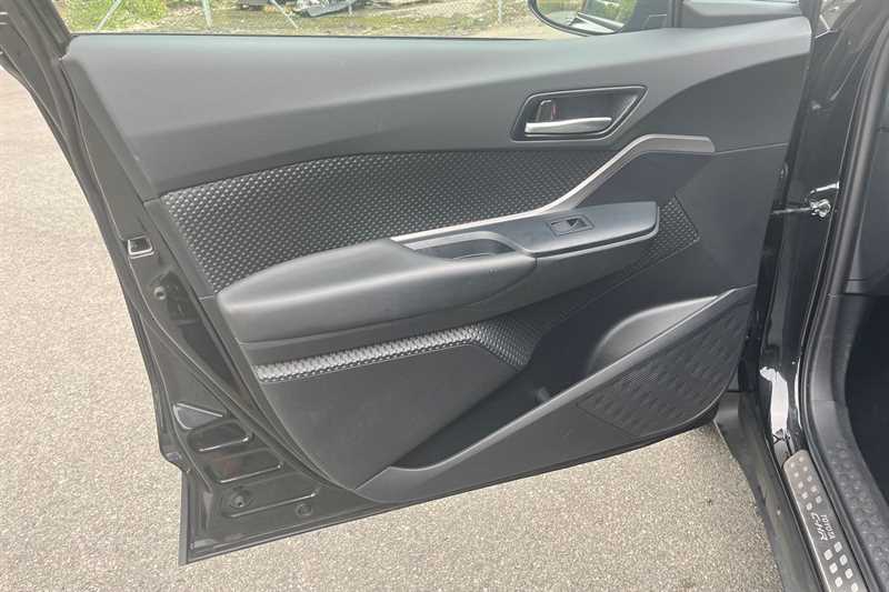 Used Toyota C-HR 2022 for sale - 76459199: Photo 53