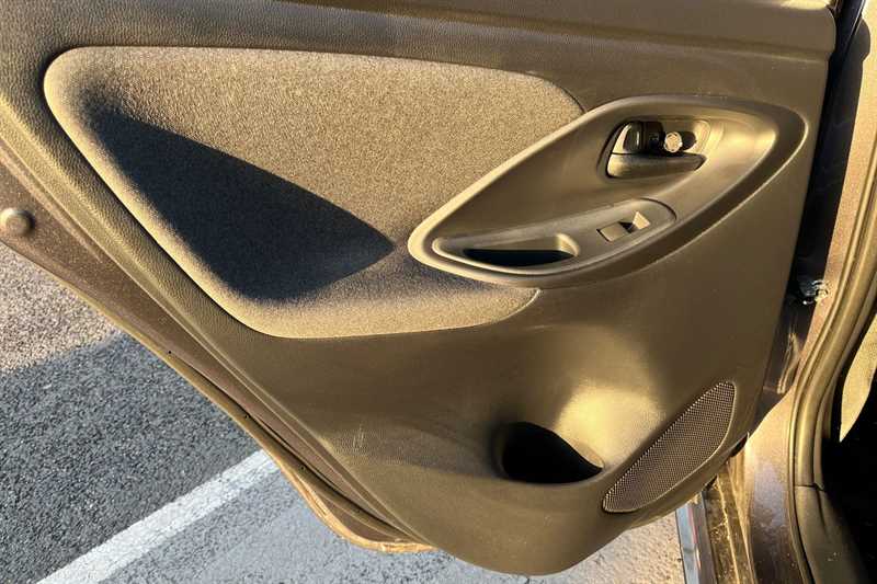 Used Toyota Yaris 2021 for sale - 77471701: Photo 30