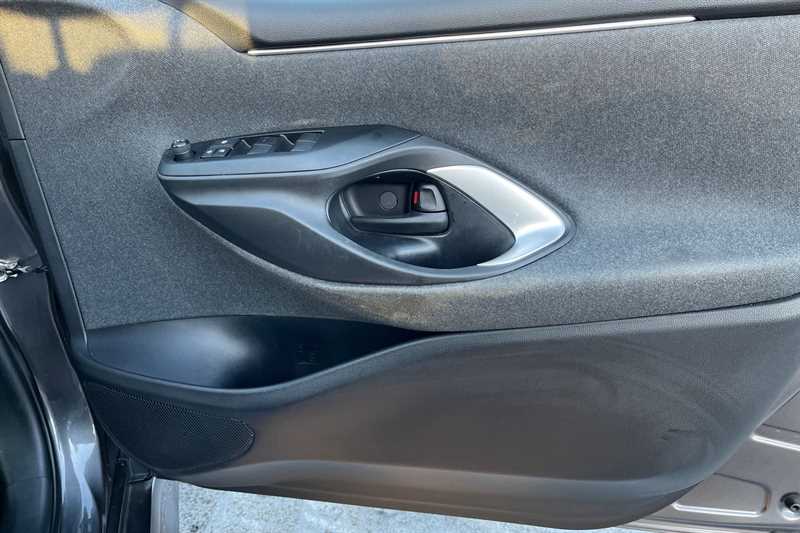 Used Toyota Yaris 2021 for sale - 77471701: Photo 43