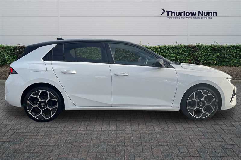 Used Vauxhall Astra 2024 for sale - 76624152: Photo 2