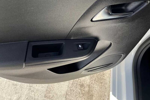 Used Vauxhall Corsa 2023 for sale - 76204244: Photo 50