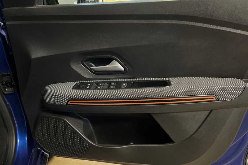 Used Dacia Sandero Stepway 2023 for sale - 77513755: Photo 45