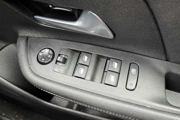 Used Vauxhall Mokka 2023 for sale - 76204118: Photo 16