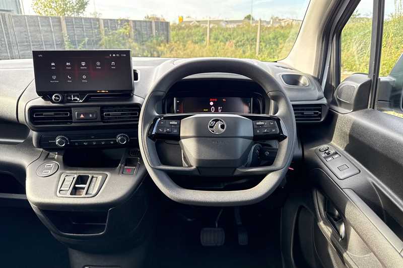 Used Vauxhall Combo Life Electric for sale - 76915304: Photo 11