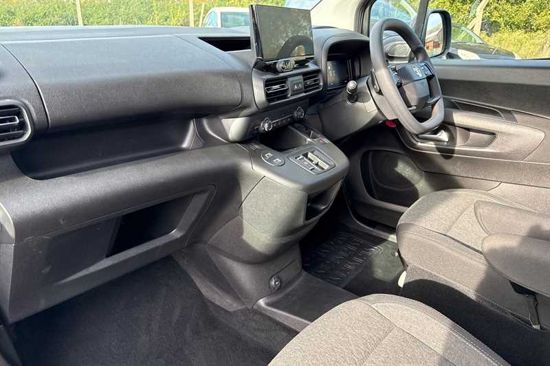 Used Vauxhall Combo Life Electric for sale - 76915304: Photo 13