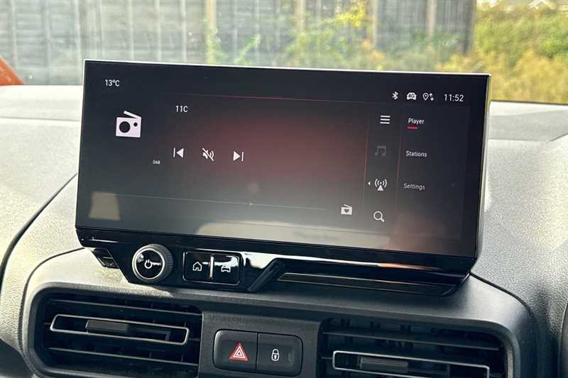 Used Vauxhall Combo Life Electric for sale - 76915304: Photo 17