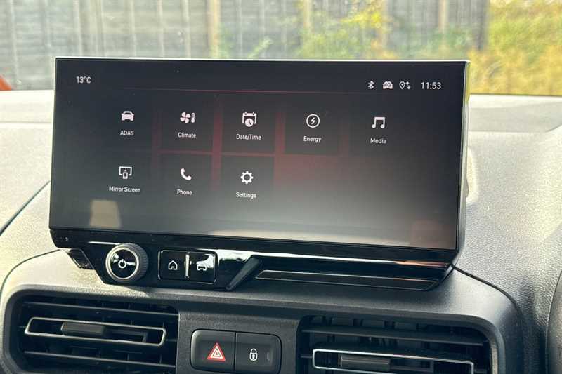 Used Vauxhall Combo Life Electric for sale - 76915304: Photo 18