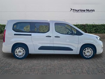 Used Vauxhall Combo Life Electric undefined for sale - 76915304: Photo