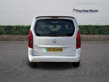 Used Vauxhall Combo Life Electric undefined for sale - 76915304: Photo