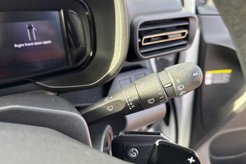 Used Vauxhall Combo Life Electric for sale - 76915304: Photo 50