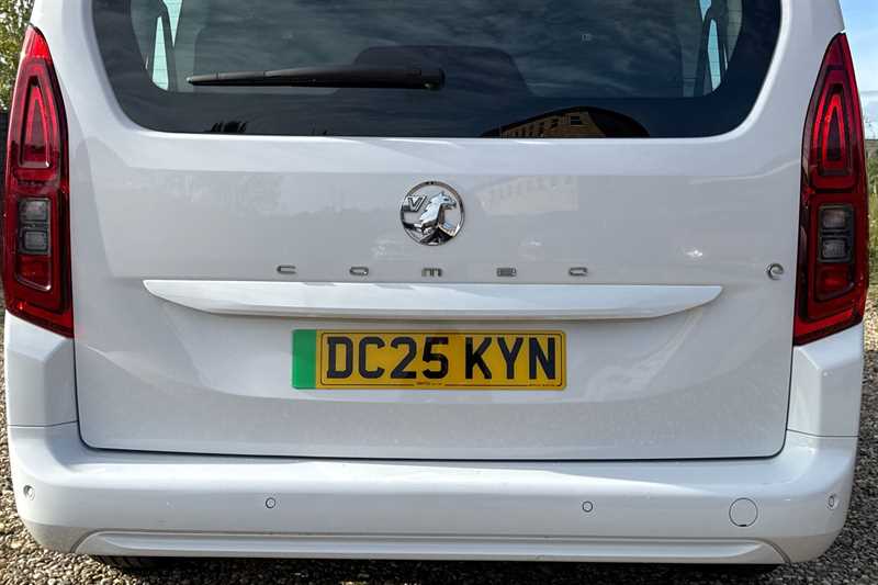 Used Vauxhall Combo Life Electric for sale - 76915304: Photo 59