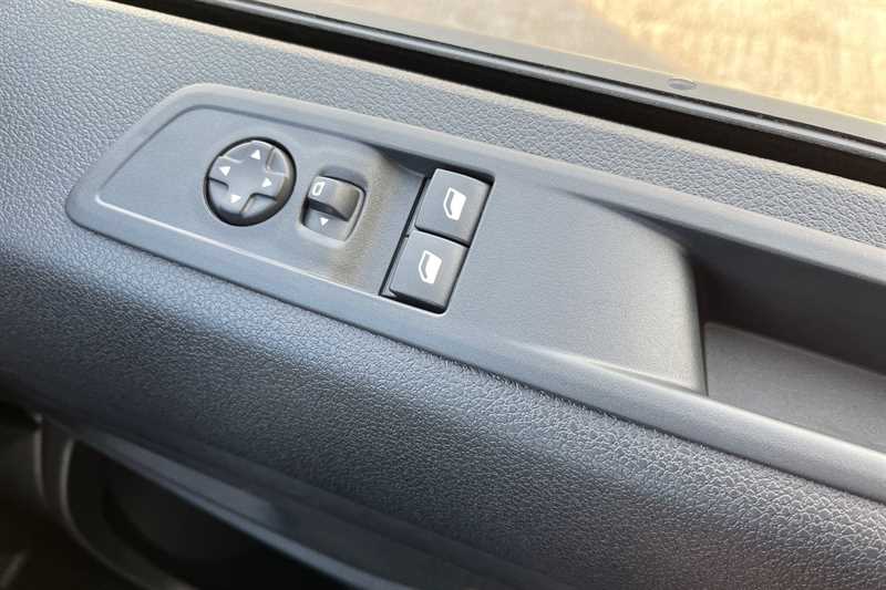 Used Vauxhall Vivaro Electric 2024 for sale - 76339029: Photo 16