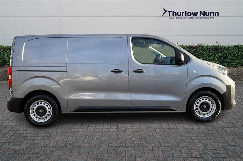 Used Vauxhall Vivaro Electric 2024 for sale - 76339029: Photo 2