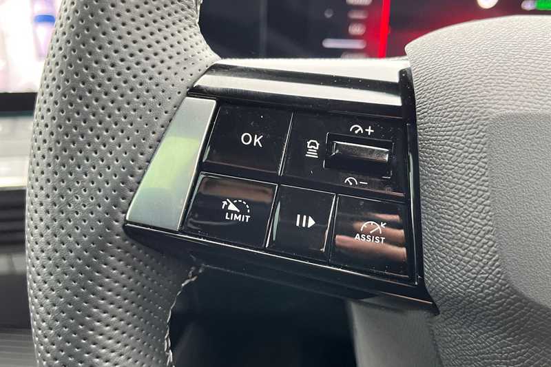 Used Vauxhall Astra 2024 for sale - 76928256: Photo 21