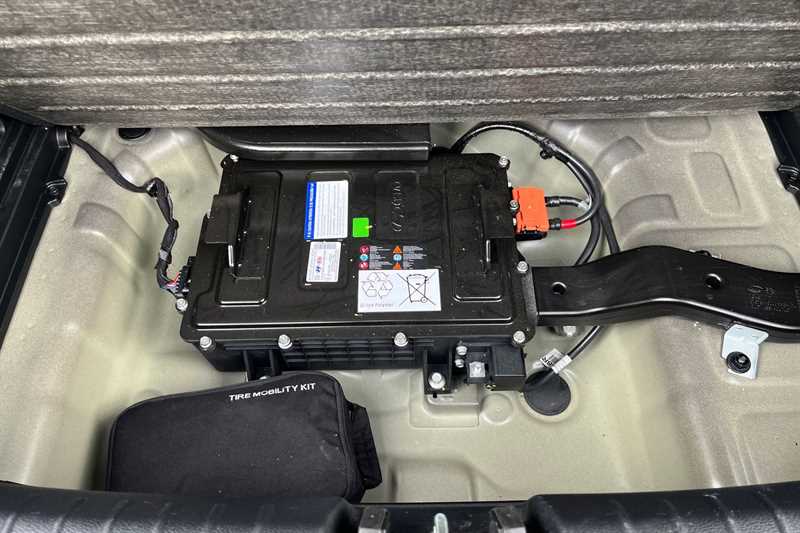 Used Kia Stonic 2021 for sale - 77146964: Photo 42