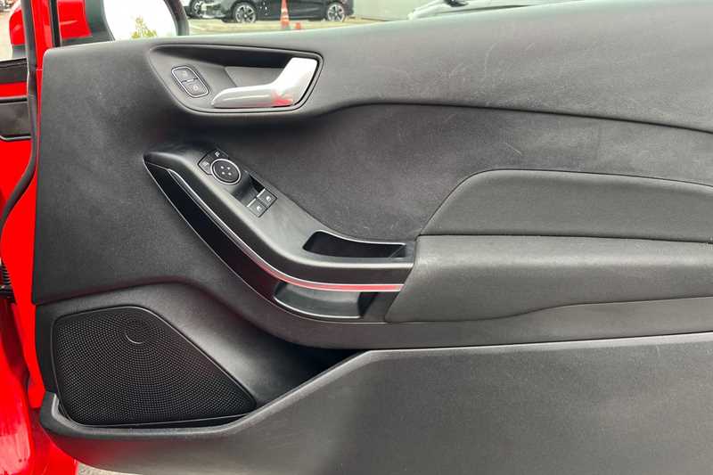 Used Ford Fiesta 2018 for sale - 77145945: Photo 46