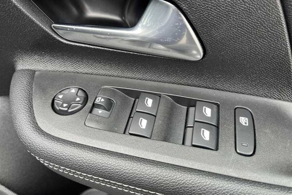 Used Vauxhall Mokka 2023 for sale - 76204480: Photo 16