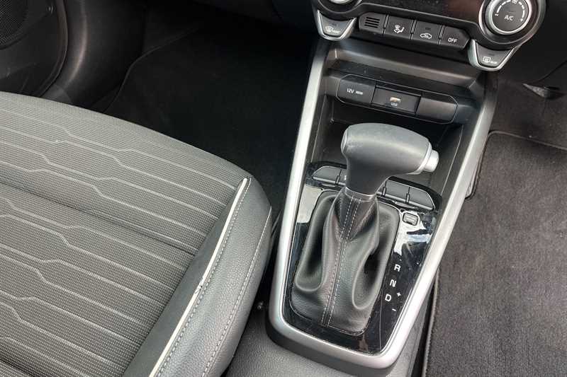 Used Kia Stonic 2022 for sale - 76459212: Photo 14