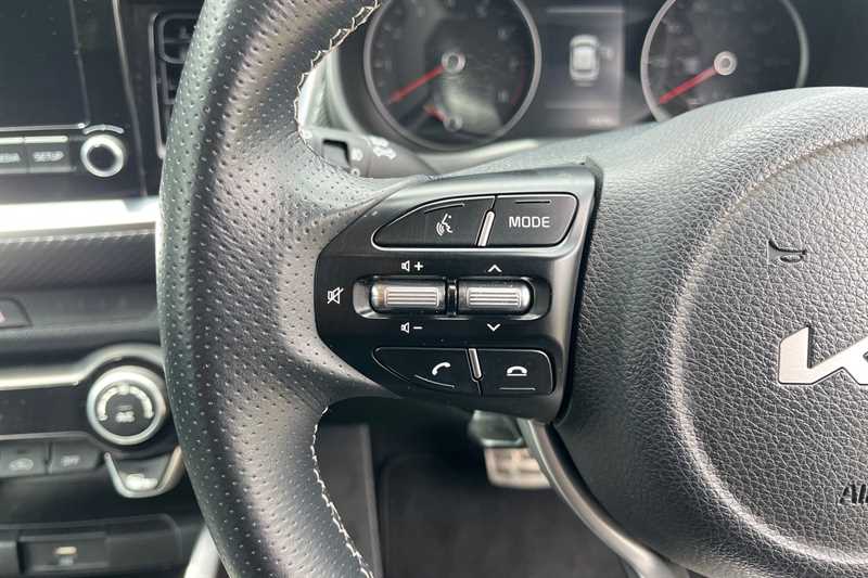 Used Kia Stonic 2022 for sale - 76459212: Photo 26