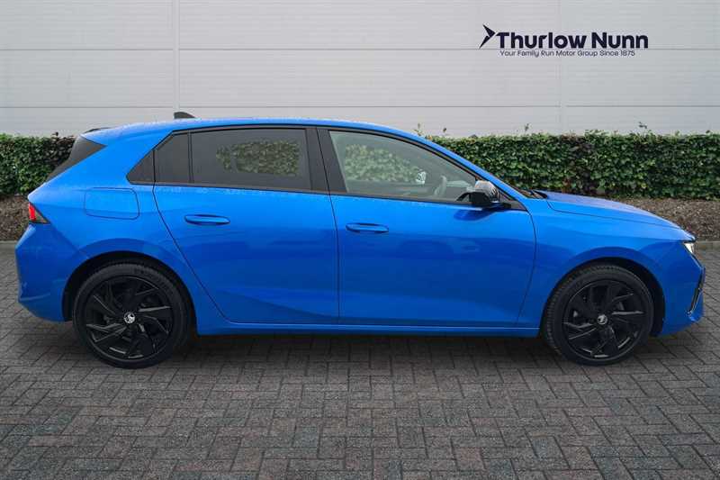 Used Vauxhall Astra 2024 for sale - 76261919: Photo 2