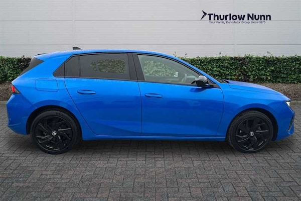 Used Vauxhall Astra 2024 for sale - 76261919: Photo 2