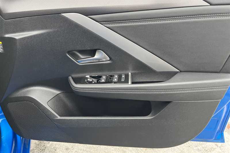 Used Vauxhall Astra 2024 for sale - 76261919: Photo 44