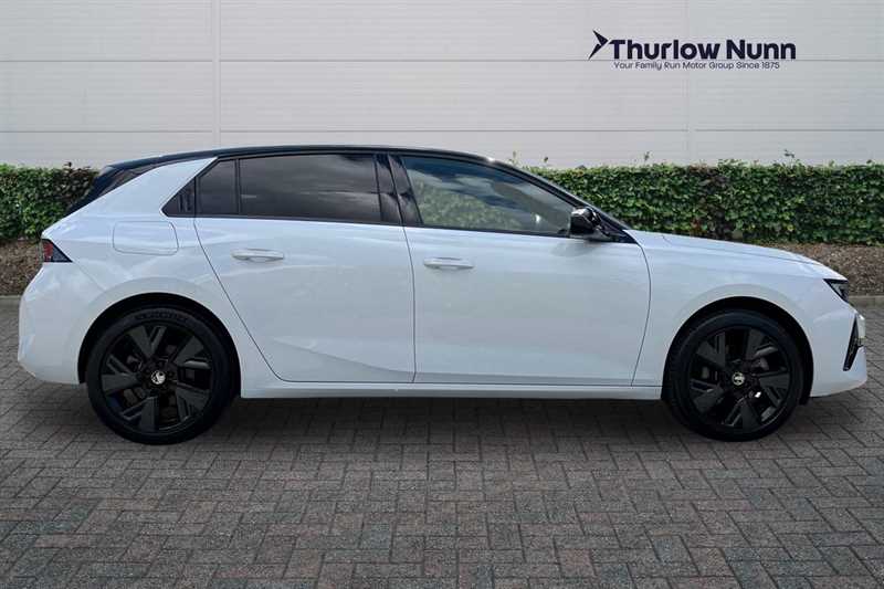 Used Vauxhall Astra 2024 for sale - 77414091: Photo 2