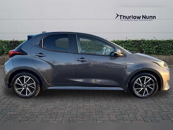 Used Toyota Yaris 2021 for sale - 76889033: Photo