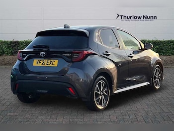 Used Toyota Yaris 2021 for sale - 76889033: Photo