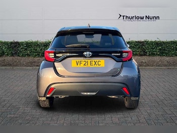 Used Toyota Yaris 2021 for sale - 76889033: Photo