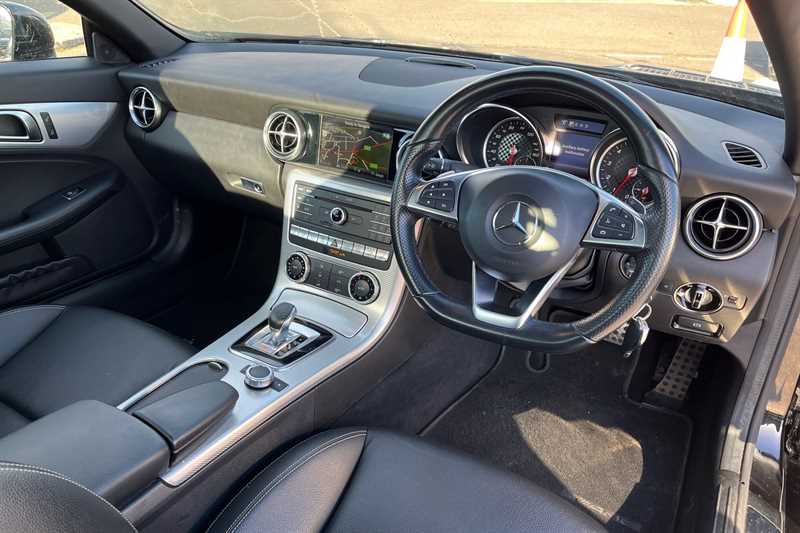 Used Mercedes-Benz SLC 2018 for sale - 76593846: Photo 12