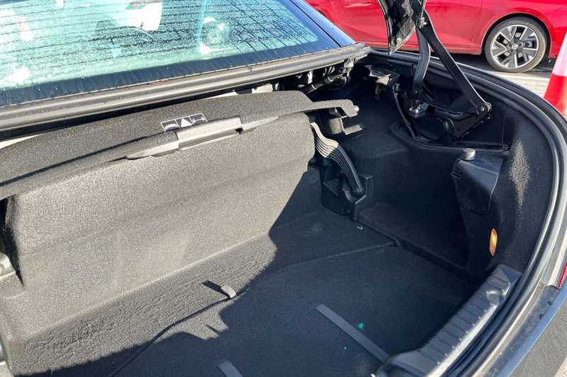 Used Mercedes-Benz SLC 2018 for sale - 76593846: Photo 36