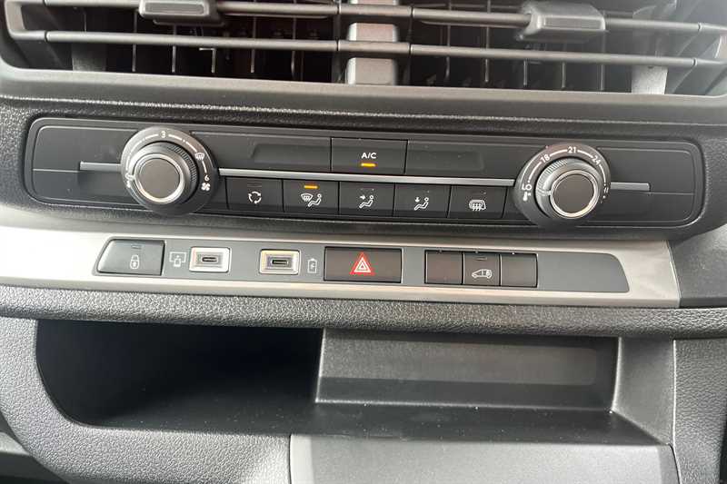 Used Vauxhall Vivaro 2025 for sale - 76434900: Photo 15