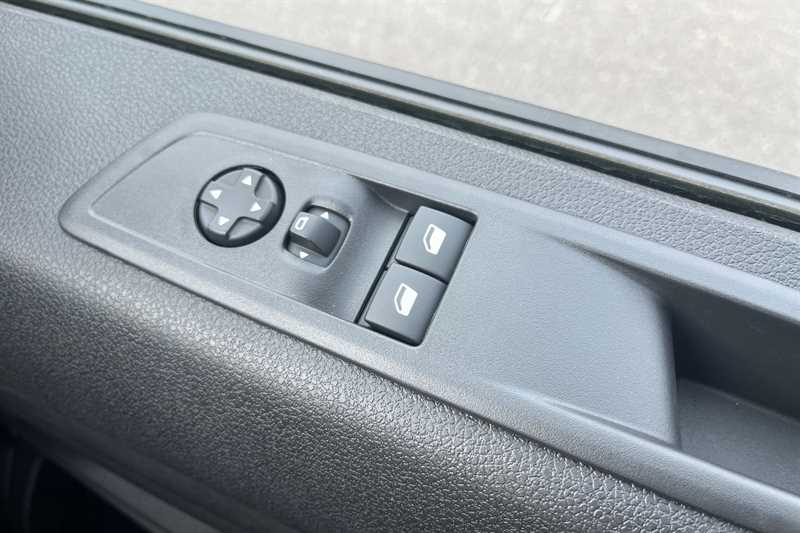 Used Vauxhall Vivaro 2025 for sale - 76434900: Photo 16