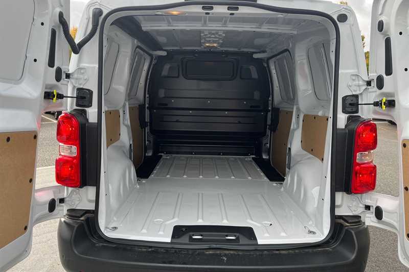 Used Vauxhall Vivaro 2025 for sale - 76434900: Photo 24