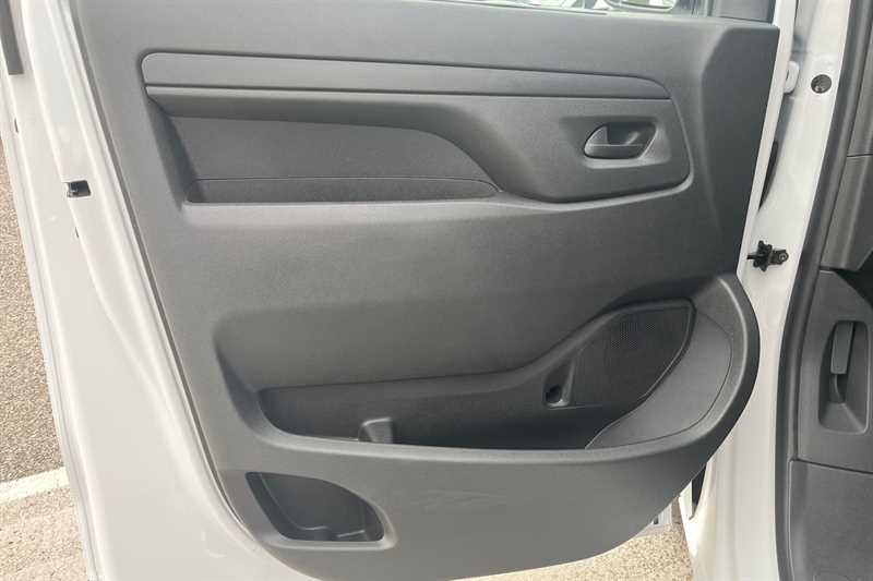 Used Vauxhall Vivaro 2025 for sale - 76434900: Photo 28