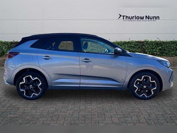 Used Vauxhall Grandland 2023 for sale - 76204426: Photo 2