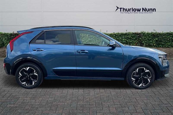 Used Kia Niro 2023 for sale - 76204362: Photo 2