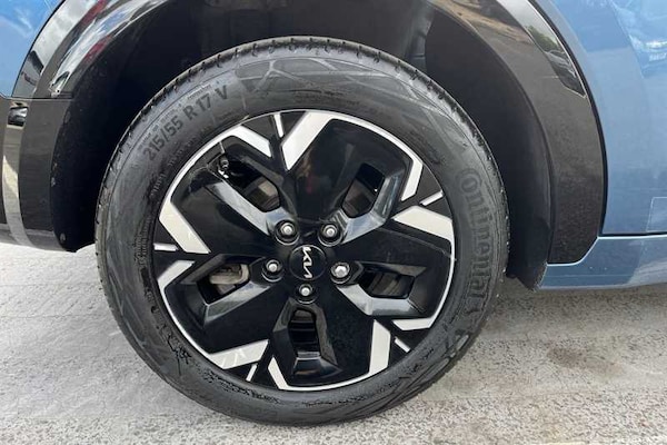 Used Kia Niro 2023 for sale - 76204362: Photo 9