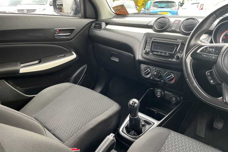 Used Suzuki Swift 2019 for sale - 76204456: Photo 14