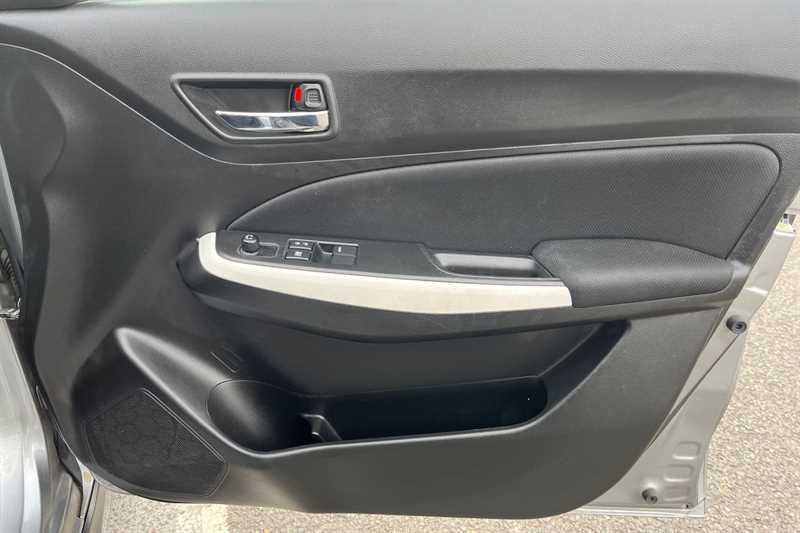 Used Suzuki Swift 2019 for sale - 76204456: Photo 42