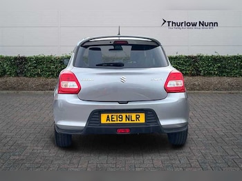 Used Suzuki Swift 2019 for sale - 76204456: Photo 4