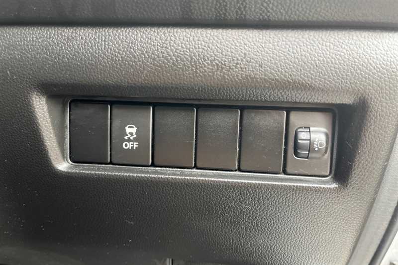 Used Suzuki Swift 2019 for sale - 76204456: Photo 51