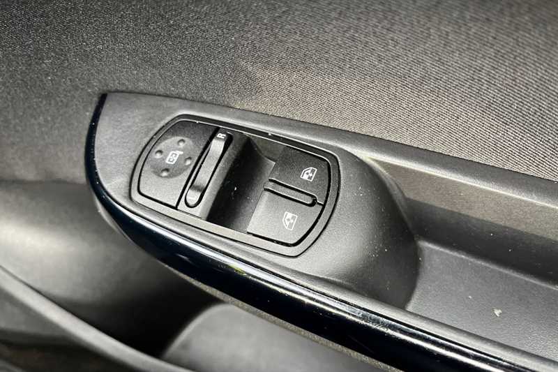 Used Vauxhall Corsa 2019 for sale - 76487650: Photo 16