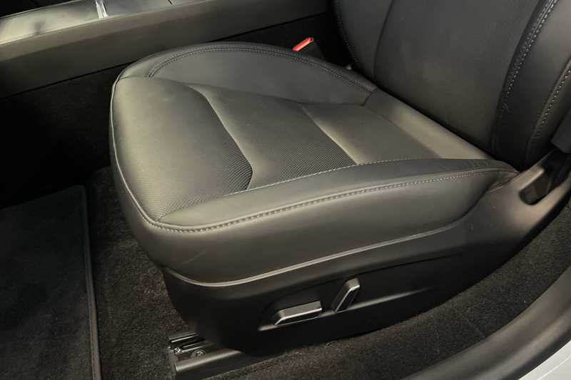 Used Tesla Model 3 2024 for sale - 77471299: Photo 29