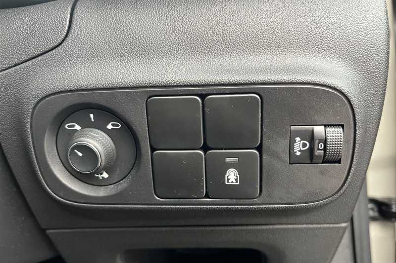 Used Citroen C3 2023 for sale - 77146970: Photo 50