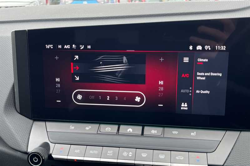 Used Vauxhall Astra 2024 for sale - 76501682: Photo 15