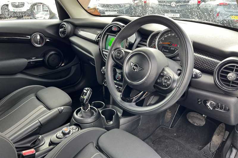 Used MINI Hatch 2019 for sale - 76204187: Photo 10