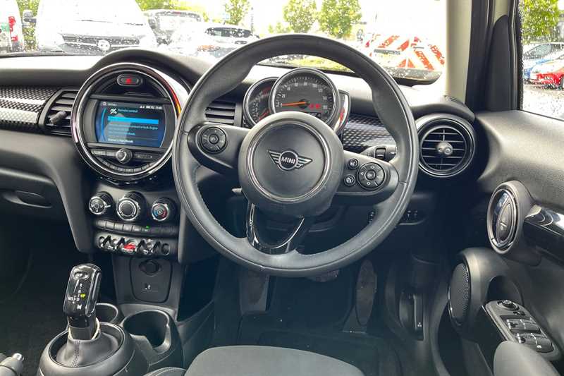 Used MINI Hatch 2019 for sale - 76204187: Photo 11